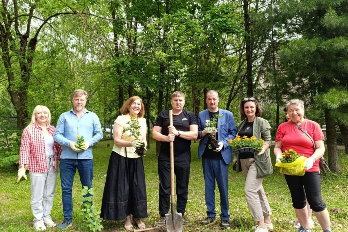 Традиционная акция «Цветы - детям» состоялась в Костроме