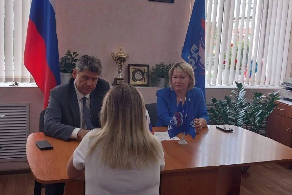 Десятки семей в Саратовской области получили помощь во время приемов в рамках проекта «Единая страна – доступная среда» партии «Единая Россия»