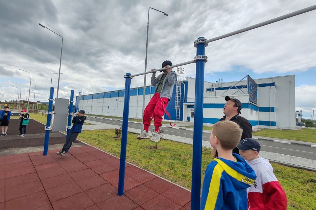 В Усть-Катаве открылась спортивная площадка