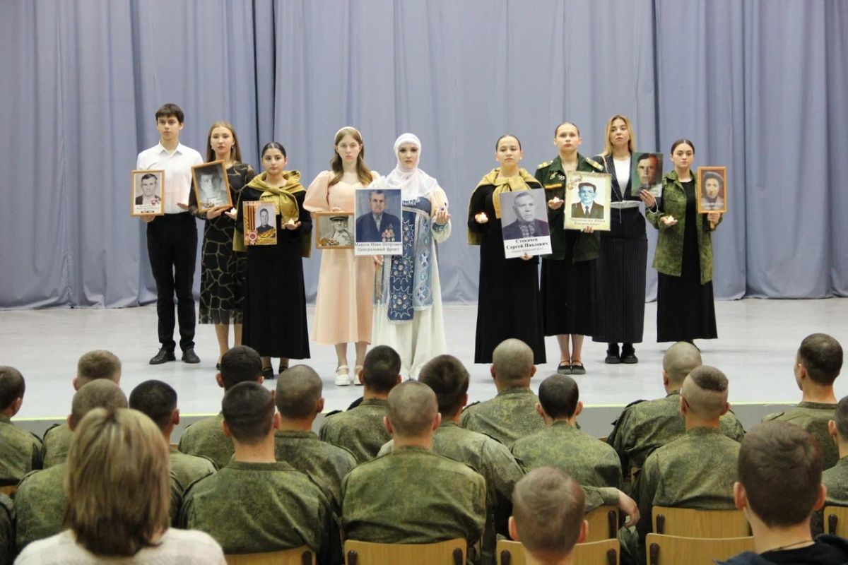 Молодогвардейцы в День памяти и скорби выступили с концертом «Чтобы помнили»