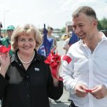 Людмила Бабушкина вручила жителям Талицы ключи от новых квартир