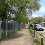 Депутат горсовета Красноярска  Валерий Савельев помог решить вопрос  с ремонтом дороги к школе №1