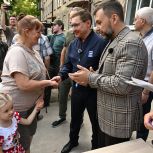 Владимир Якушев и Денис Пушилин вручили ключи от восстановленных квартир жителям Авдеевки