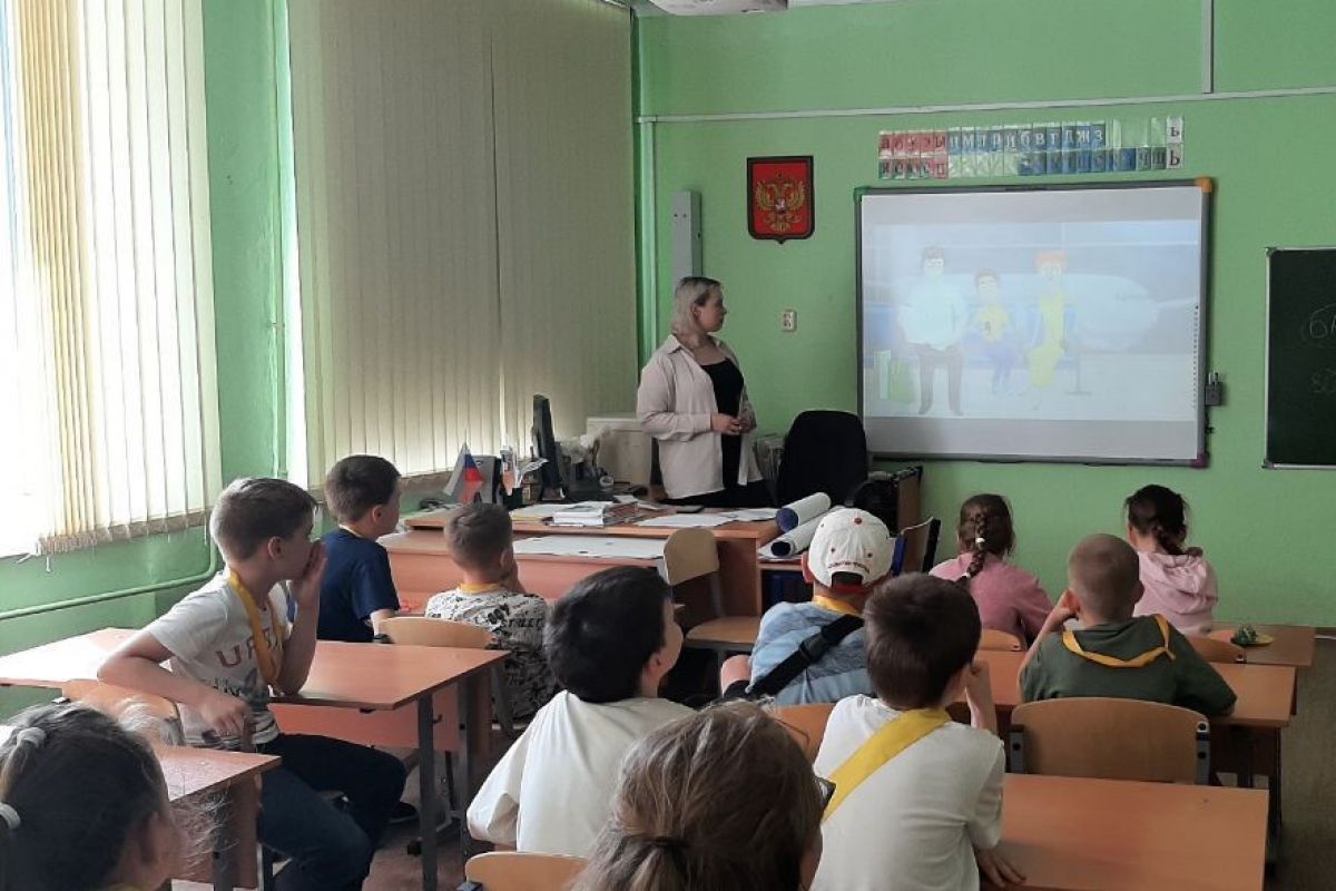 Младших школьников Ярославля научили безопасному поведению в интернете