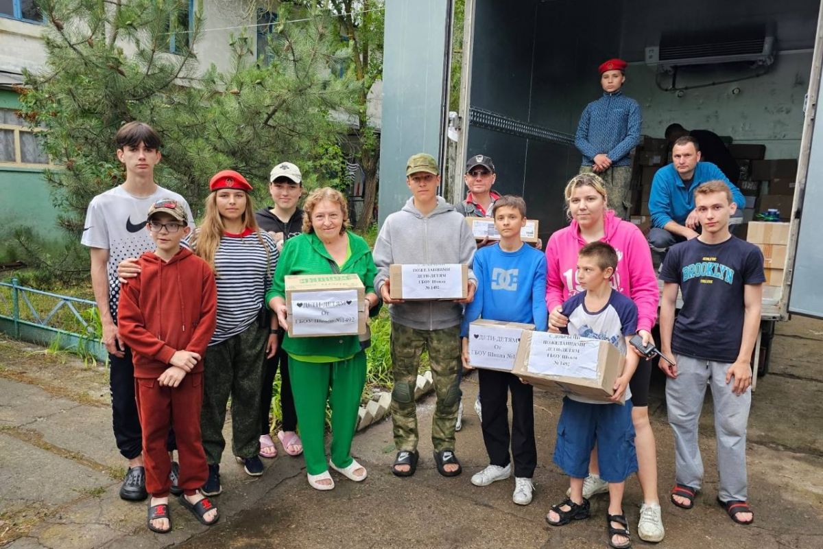 Ко Дню России волонтеры юго-запада Москвы доставили гуманитарный груз в ДНР