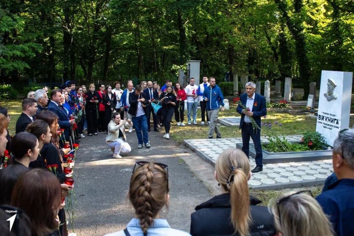 Ставропольцы почтили память героев Великой Отечественной войны на Даниловском кладбище