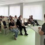 Состоялась встреча с секретарями первичных отделений Элистинского местного отделения Партии
