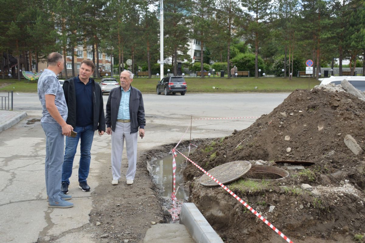 От котельной до благоустройства: в Зее побывал партийный десант во главе с председателем Заксобрания