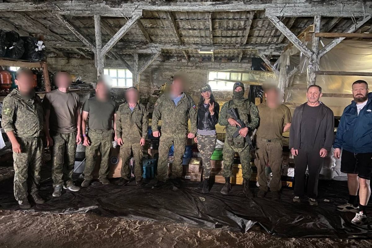 В преддверии Дня России волонтёры запада Москвы отвезли гуманитарную помощь в зону СВО