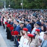 Единороссы приняли участие в памятной акции