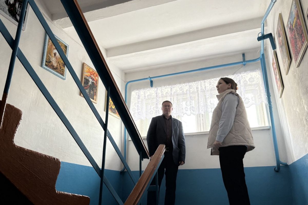 На площади у Дворца культуры «Планета» состоялся праздник, посвященный Дню России