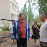 По народной программе «Единой России» в Лисичанске продолжается ремонт ясли-сада «Светлячок» и водовода