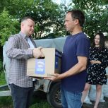 «Единая Россия» передала волонтерам из Лузино медикаменты для отправки бойцам СВО