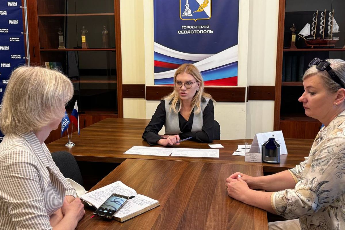 Наталья Кирюхина провела прием граждан по вопросам материнства и детства