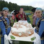 На берегу озера Иткуль прошел яркий и веселый праздник