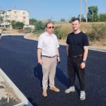 Партийцы проверили ход работ по асфальтированию внутридомовых проездов в Нахимовском районе