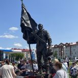 В Ишиме открыли памятник участникам специальной военной операции
