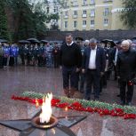 Единороссы зажгли «Свечу Памяти» в День памяти и скорби