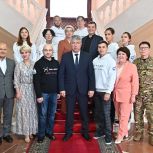 Алексей Цыденов наградил команду Бурятии, занявшую призовое место во всероссийском конкурсе «Кибердром»