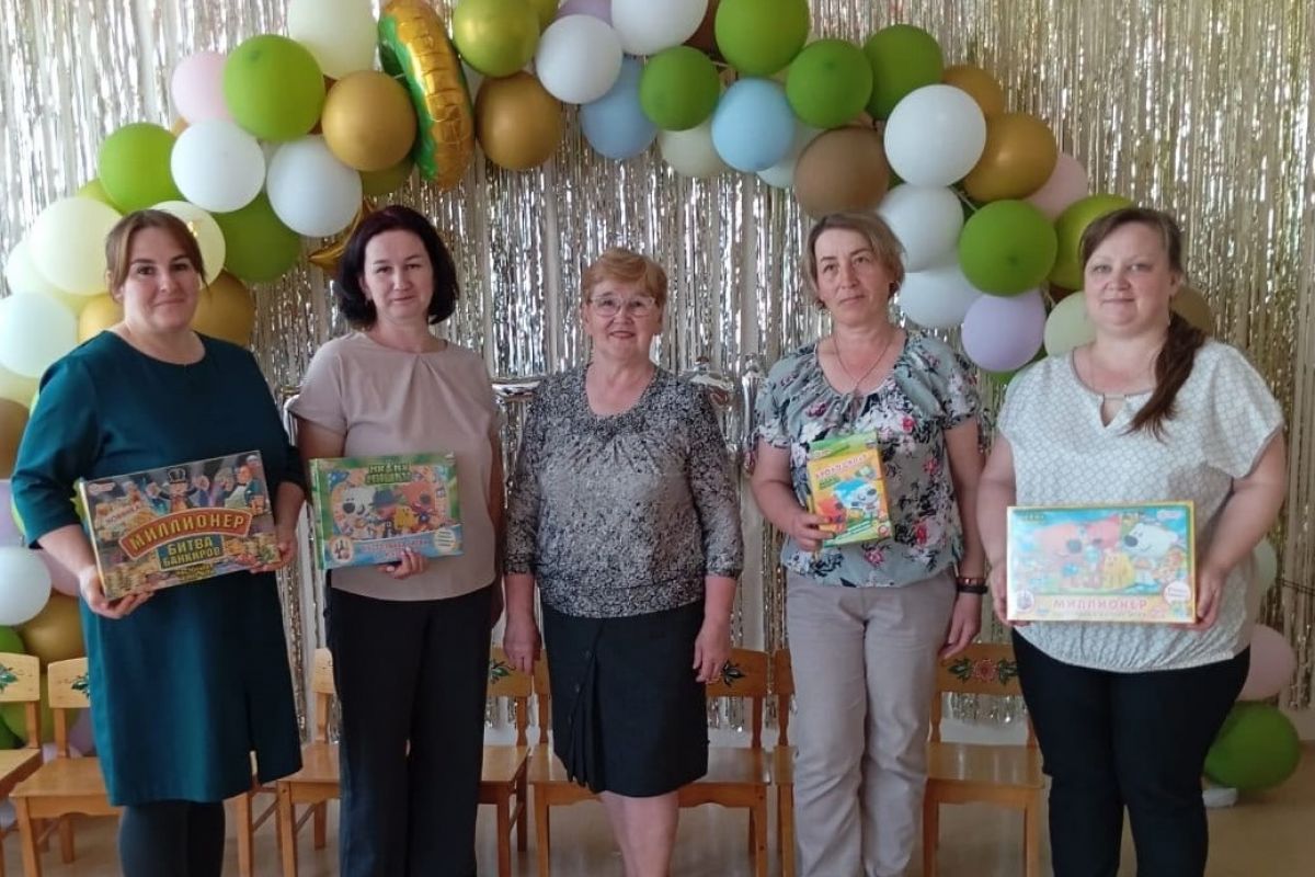 В детском саду "Ладушки" в Верхнетоемском округе прошёл смотр-конкурс патриотических уголков