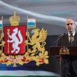 Денис Паслер поздравил медработников в преддверии профессионального праздника