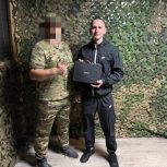 Иван Сычев доставил вольнослужащим дополнительное оборудование