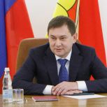 Владимир Нетёсов помог жителям Воронежа и Воробьёвского района в решении вопросов ЖКХ и организации детского отдыха