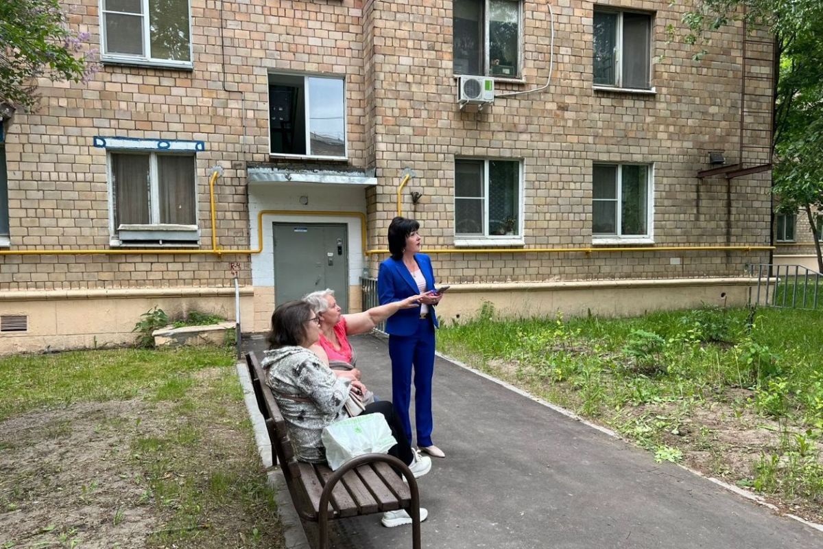 Глава муниципального округа Восточный Наталья Лебедева оказала содействие жителям в решении вопросов благоустройства