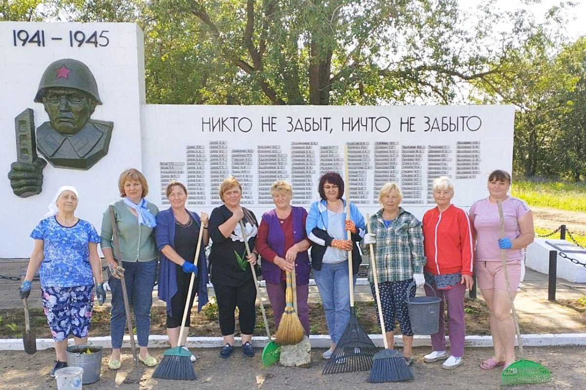 Активисты «Единой России» проводят субботники в родных городах и поселках
