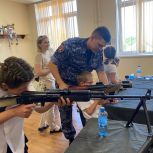 Воспитанники социального приюта побывали на экскурсии в воинской части Росгвардии