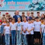 На фасаде школы № 1 в Голышманово разместили портрет Героя Советского Союза