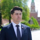 Александр Спиридонов поздравил северян с Днём России