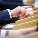 Законопроект «Единой России» о праве добровольцев удостоверять доверенности и завещания у командира воинской части принят во втором чтении Госдумой