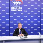 Дмитрий Медведев поддержал инициативу по организации в регионах литературных площадок для писателей-фронтовиков