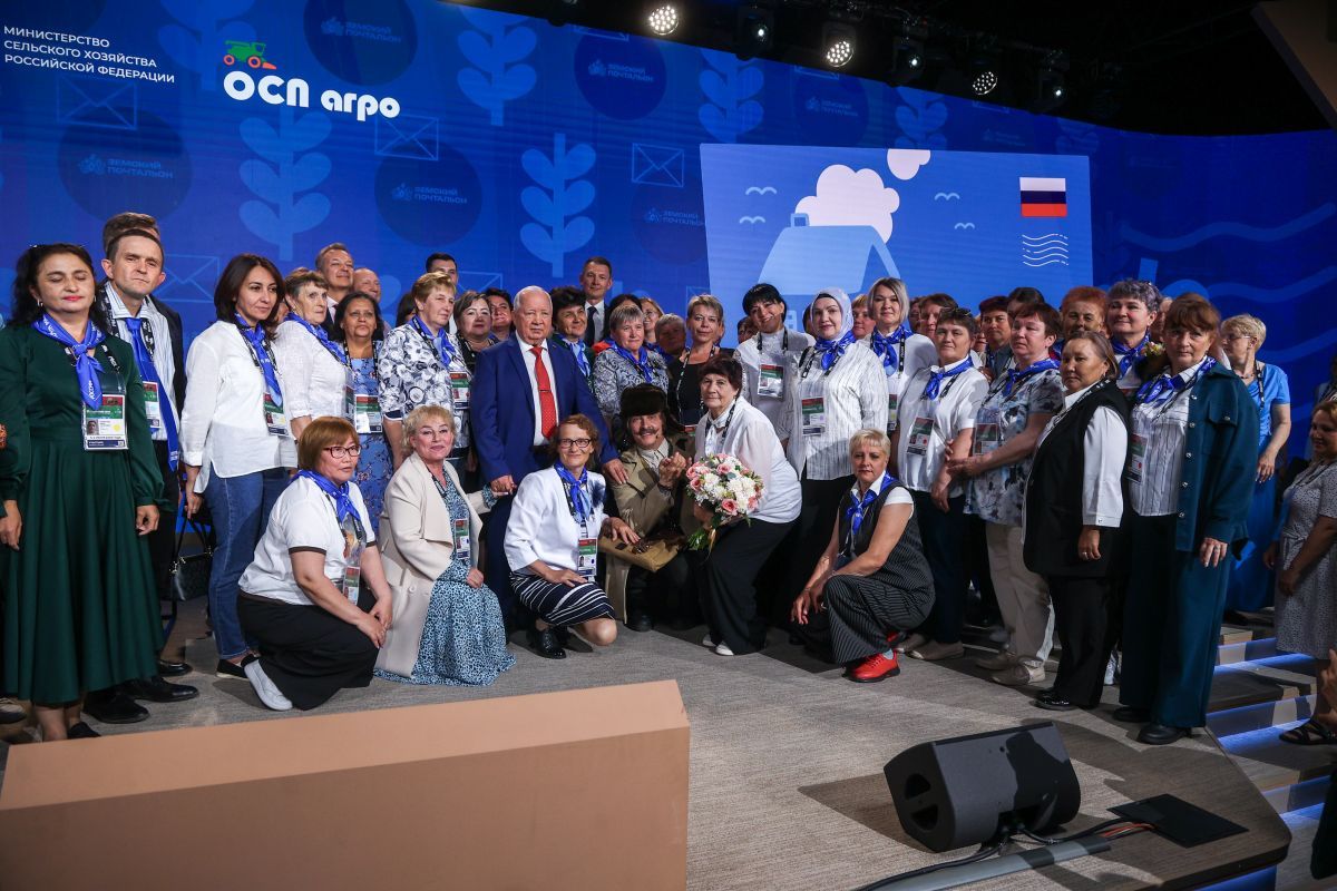 «Единая Россия» назвала имена лучших почтальонов страны