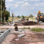 В Пласте ведутся масштабные работы по благоустройству общественного пространства на улице Ленина