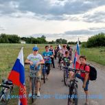 Велопробег с флагами организовали в День России в Черемисиновском районе