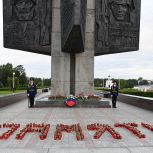 В День памяти и скорби в Твери и по всей России зажгли «Свечи Памяти»