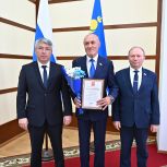 Председателю Совета сторонников Партии в Бурятии вручили благодарственное письмо от Президента