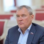Депутат «Единой России» оказал материальную помощь  многодетной семье