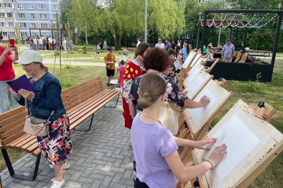 При поддержке партийного проекта «Единой России» «Крепкая семья» в регионе прошли детские праздники