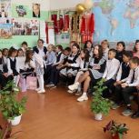 В Карагайкульской школе прозвенел последний звонок для четверых прекрасных девятиклассниц, окончивших важный этап школьной жизни