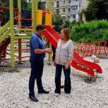 Сергей Еремин проверил установку детских площадок в Рязани