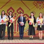 "Мы - граждане России!" - юным янтиковцам вручили паспорта