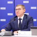 Владимир Якушев назвал бесчеловечными и особо циничными террористические атаки в Брянской и Курской областях, в результате которых произошли обрушения мостов и аварии с поездами