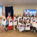 Активисты «Единой России» провели мастер-класс для многодетных мам