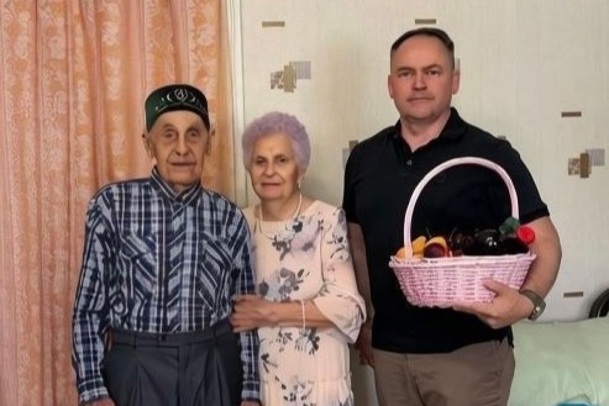 Сергей Сукманов поздравил ветерана Великой Отечественной войны с днём рождения
