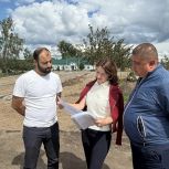 Ирина Панькина осмотрела ход реконструкции сквера Памяти в Шакше