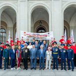 «Дорогами народных ополченцев»: Петербург встретил участников патриотического автопробега