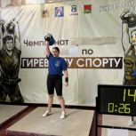 Сторонники Единой России организовали чемпионат по гиревому спорту